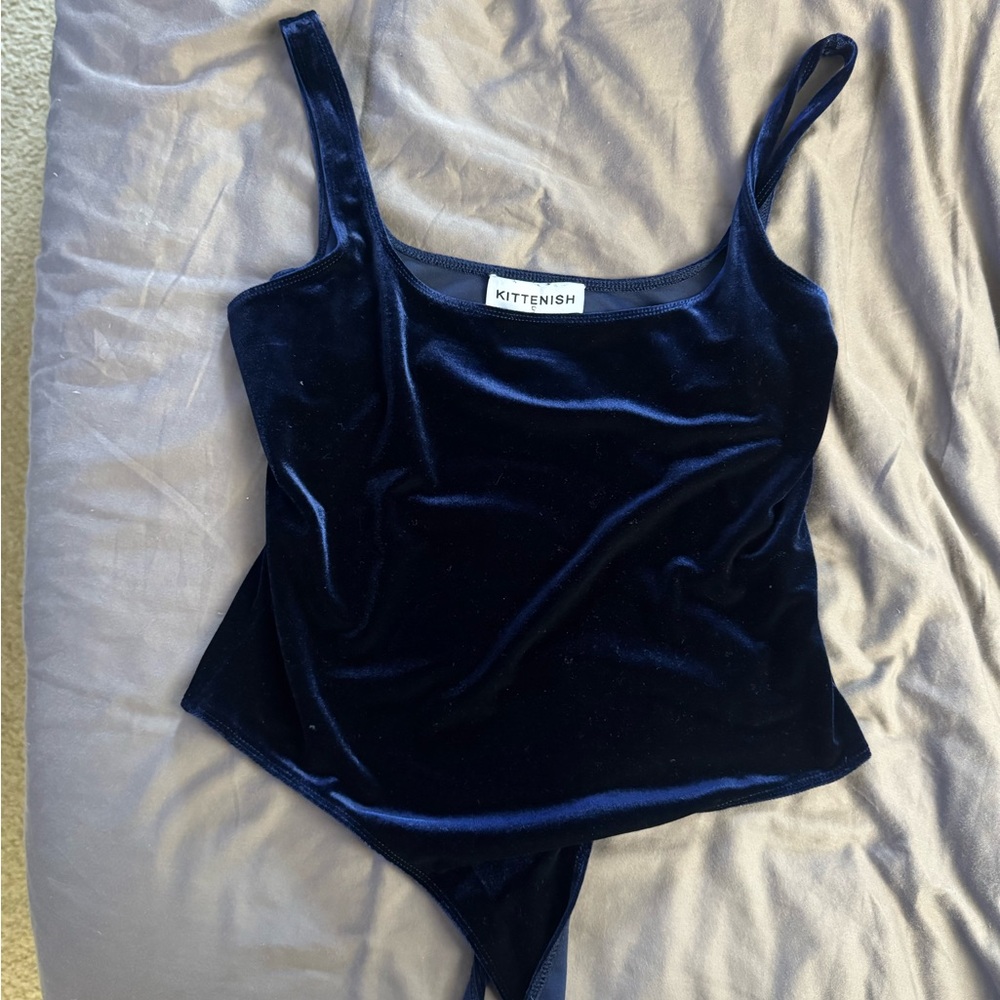 Kittenish Navy Velvet Women's Top